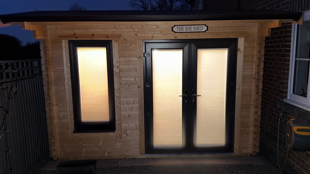 ad82da7a-cdbe-4f7e-9c50-f1196e6947bc-thesheshed-gb-england-handcross-fresha-9477042