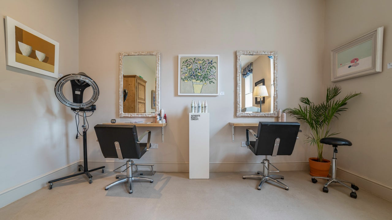 ae81f550-26c1-4961-b73c-4da2f5aed8d8-elcotparkretreat-gb-england-newbury-elcot-fresha-7002249