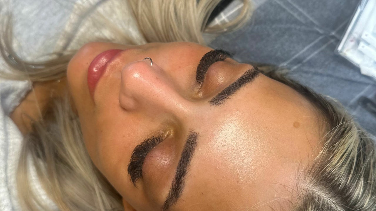 ae8508ee-1905-44ec-aec1-01c6172e83a0-daniellelashes-gb-wales-cornelly-fresha-7337832