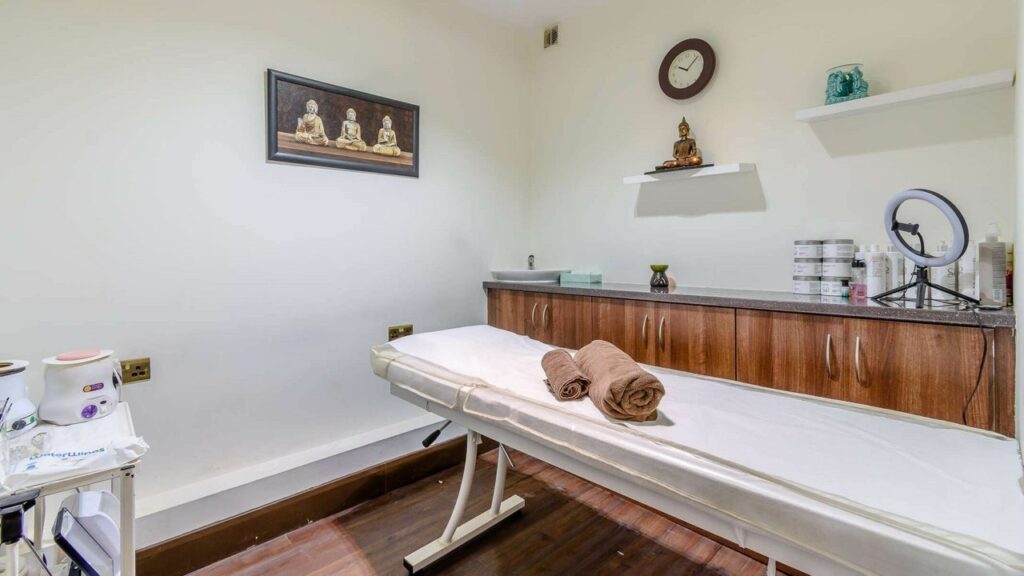 aea76b4e-deb2-420e-90e6-e986120027b9-8868843