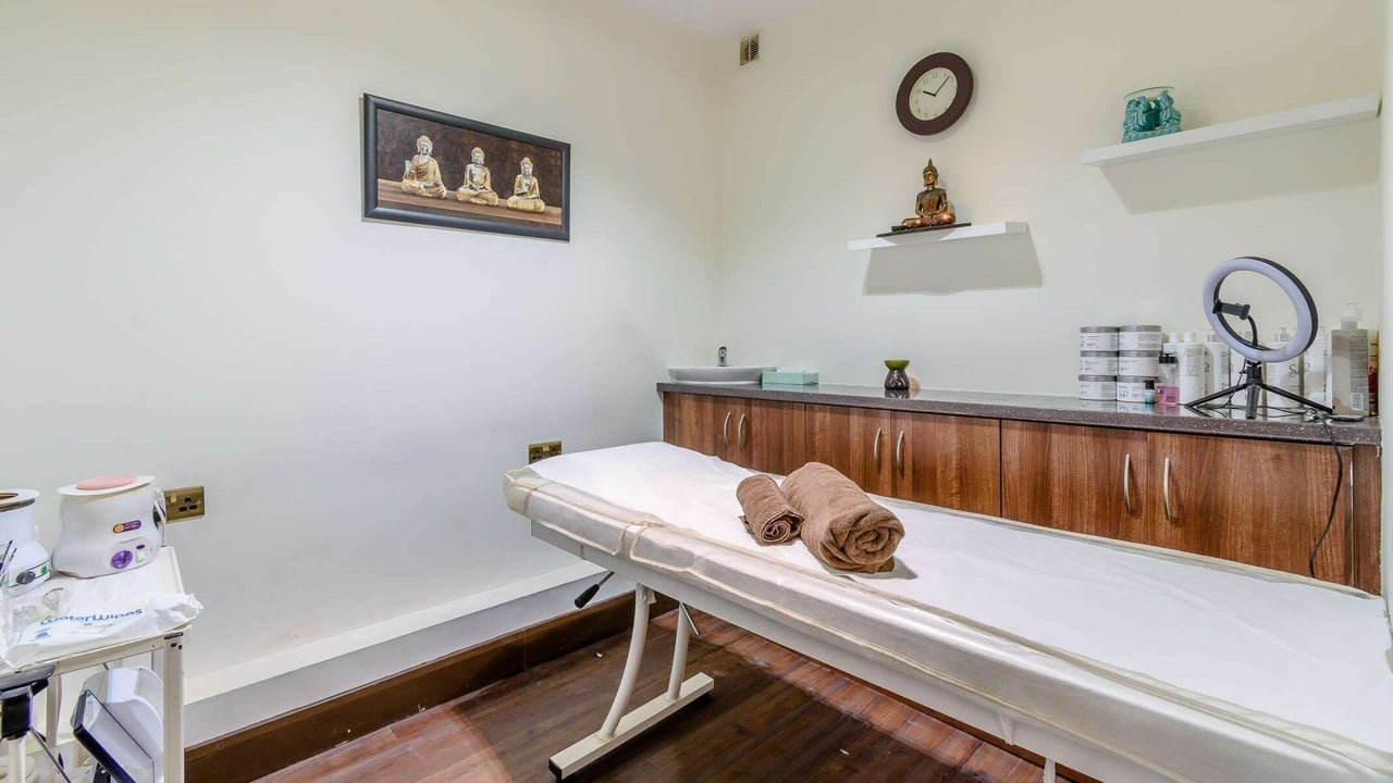 aea76b4e-deb2-420e-90e6-e986120027b9-8868843