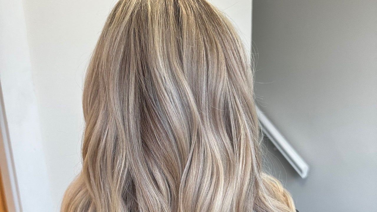 afb5dcdf-231e-4012-9ea0-56876a133f3d-aire-gb-england-todmorden-fresha-1062987