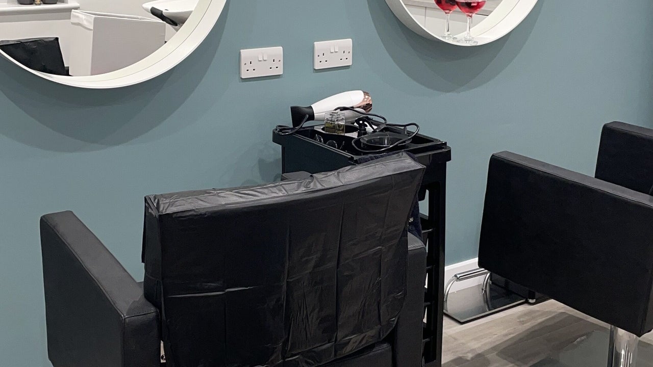 b0be063b-eb36-434c-8db7-4bf6a1ccf17f-tressescolourstylingroom-gb-england-rochford-fresha-4561413