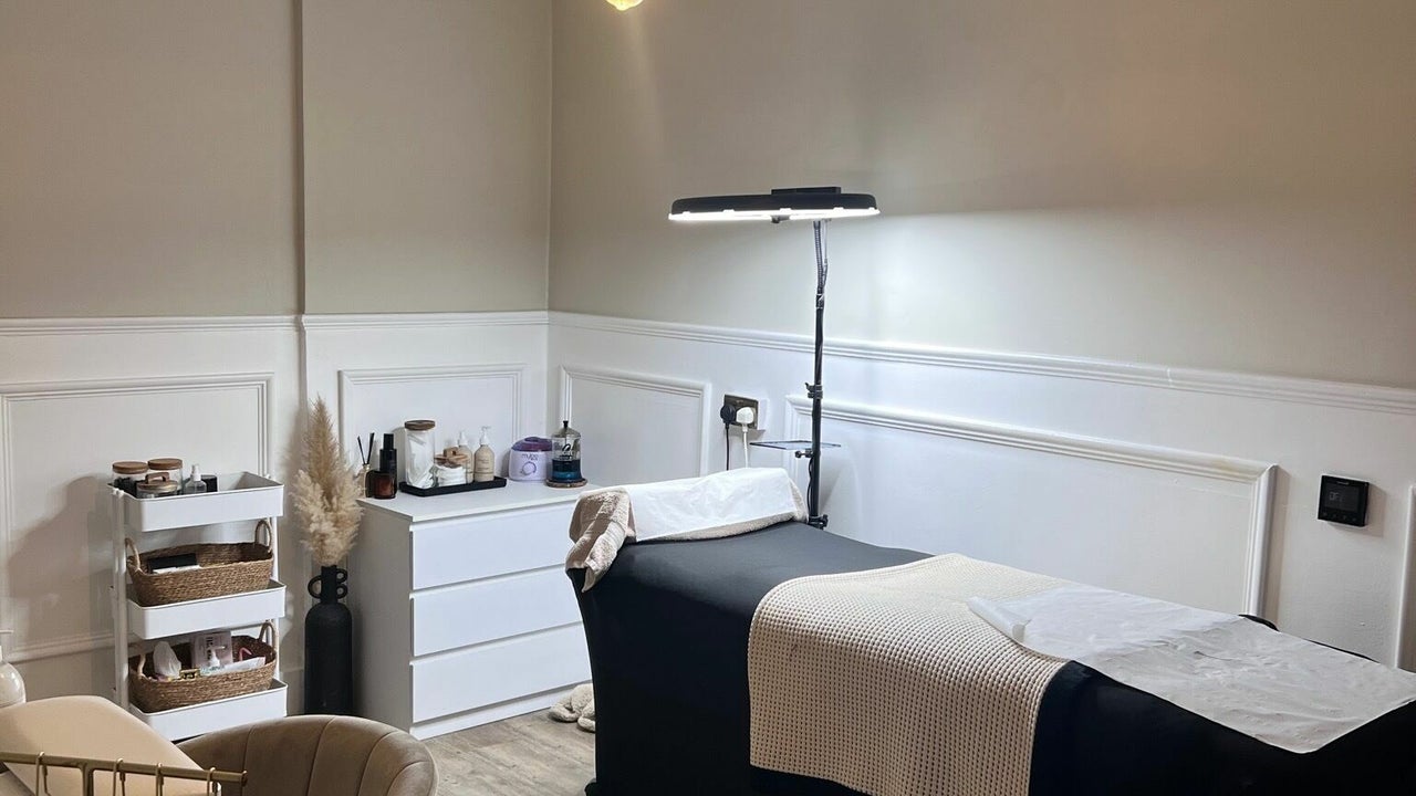 b183428c-eb44-4d88-b3af-ac9e5ced73c8-thelashbarn-gb-england-paddockwood-fresha-3993468