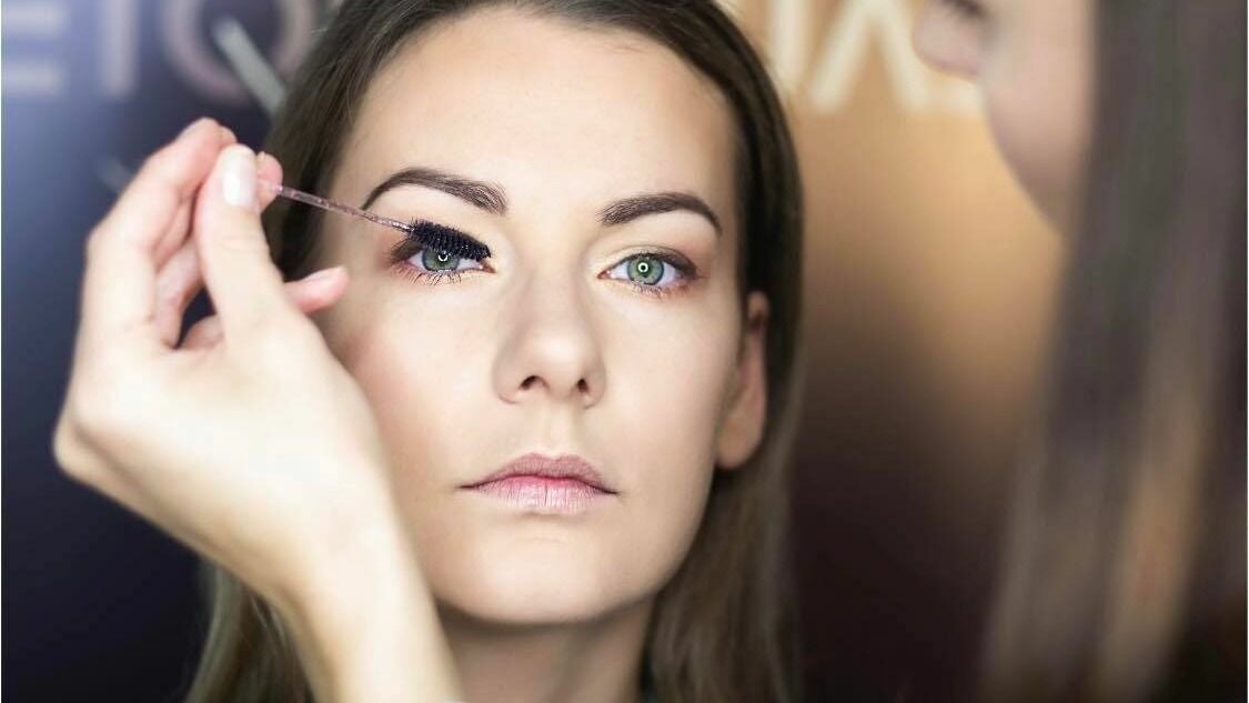 b2b04671-8761-49e3-ade6-6d10dbc466a2-1338642