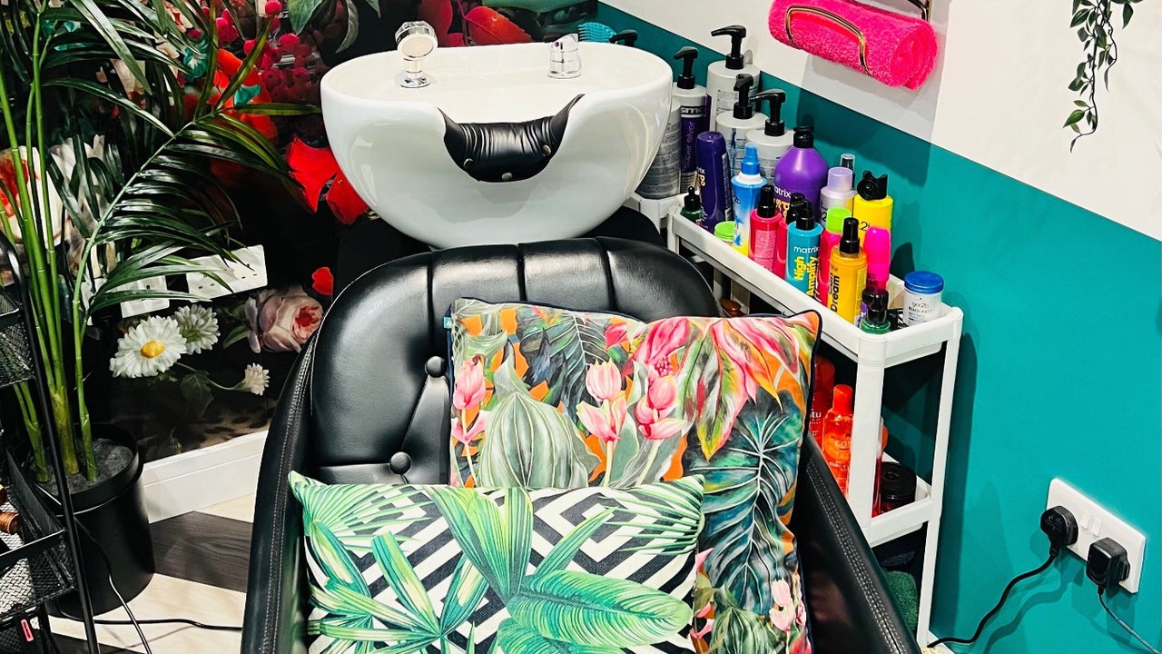 b3611802-c2f7-4087-9062-5a7f3e2a5d07-hairrevivebyjamie-gb-england-cranfield-thillans-fresha-9853715