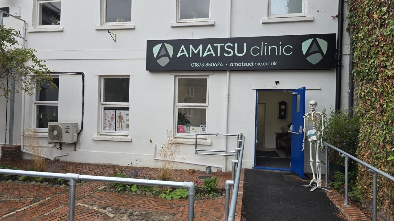 b3f7040c-d683-4a38-aa50-be49f6c2a6cd-amatsuclinicacupunctureozonetherapy-gb-wales-abergavenny-fresha-6642514