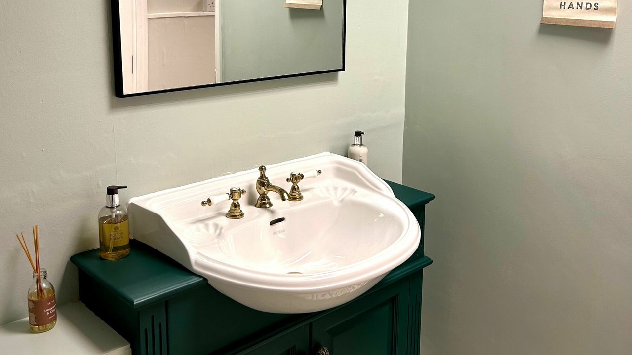 b52b405d-95dc-4c24-ad1a-856d75997ed6-7366164