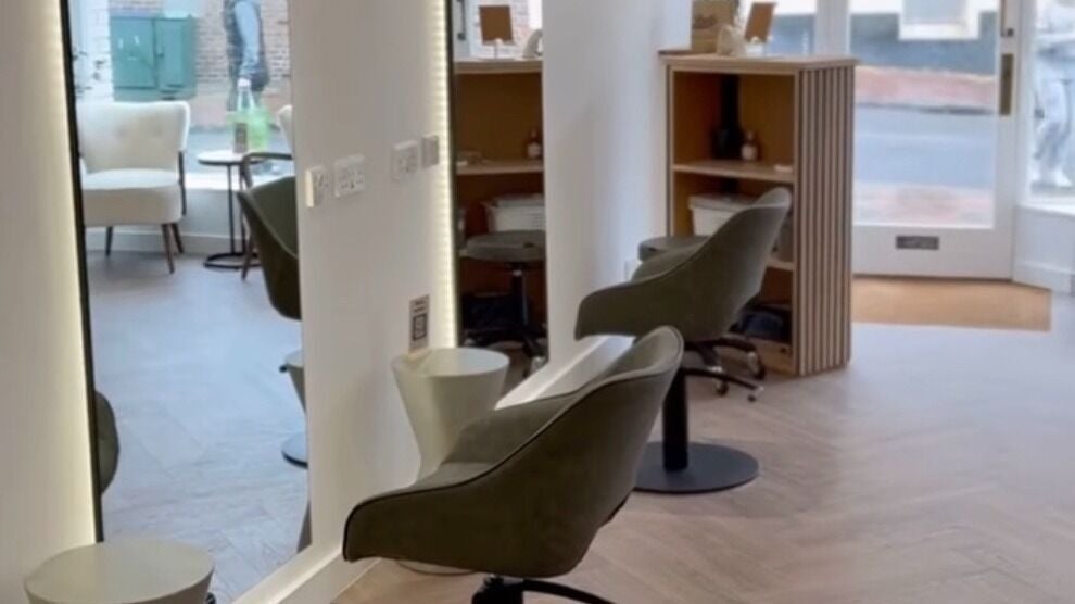 b60694ed-fa5c-45c3-86cf-e2b75feb07fd-flowsalon-gb-england-royaltunbridgewells-fresha-7638573