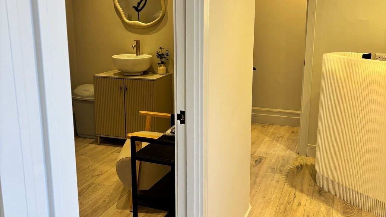 b7125381-0d19-4614-bd26-5b6d748a50c2-ringwoodlaserclinic-gb-england-ringwood-fresha-5938543