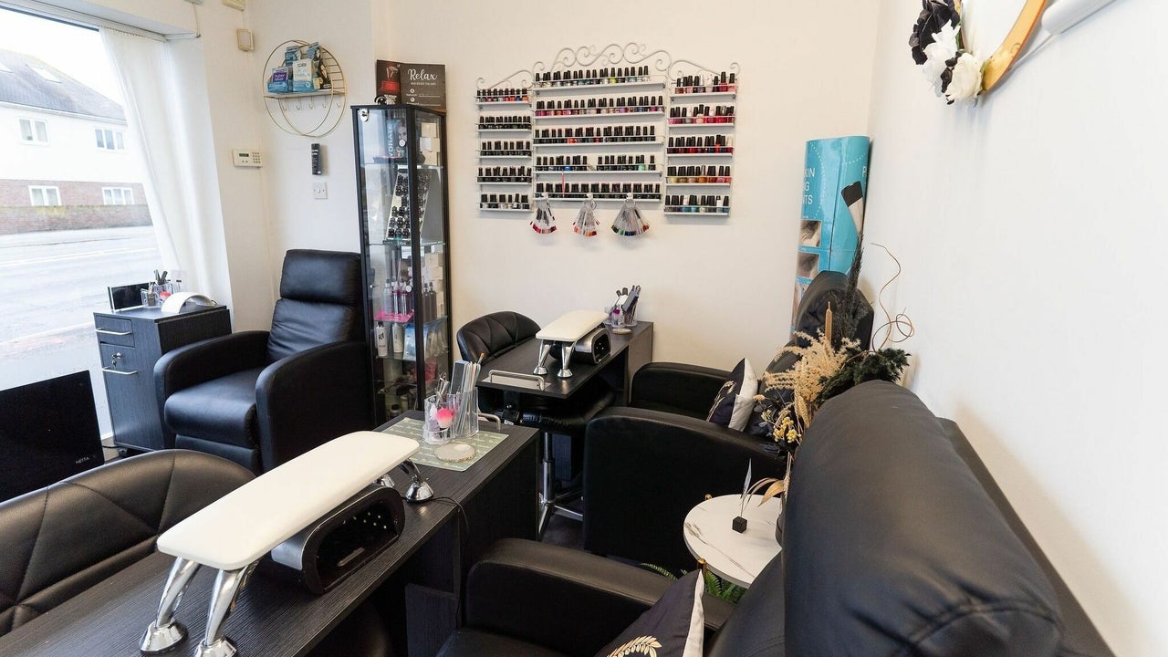 b7e7d740-9d49-49f0-8d45-1428cf37aed1-befabulous-gb-england-peacehaven-fresha-3386629