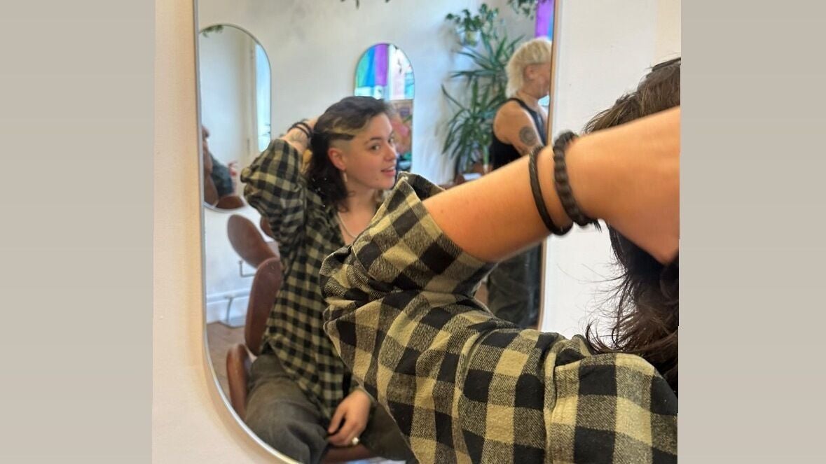 b85ce694-fdda-4dc0-8f67-89688fe1d067-scrambledmeggshairatsaoirsestudio-gb-scotland-edinburgh-leith-fresha-4536255