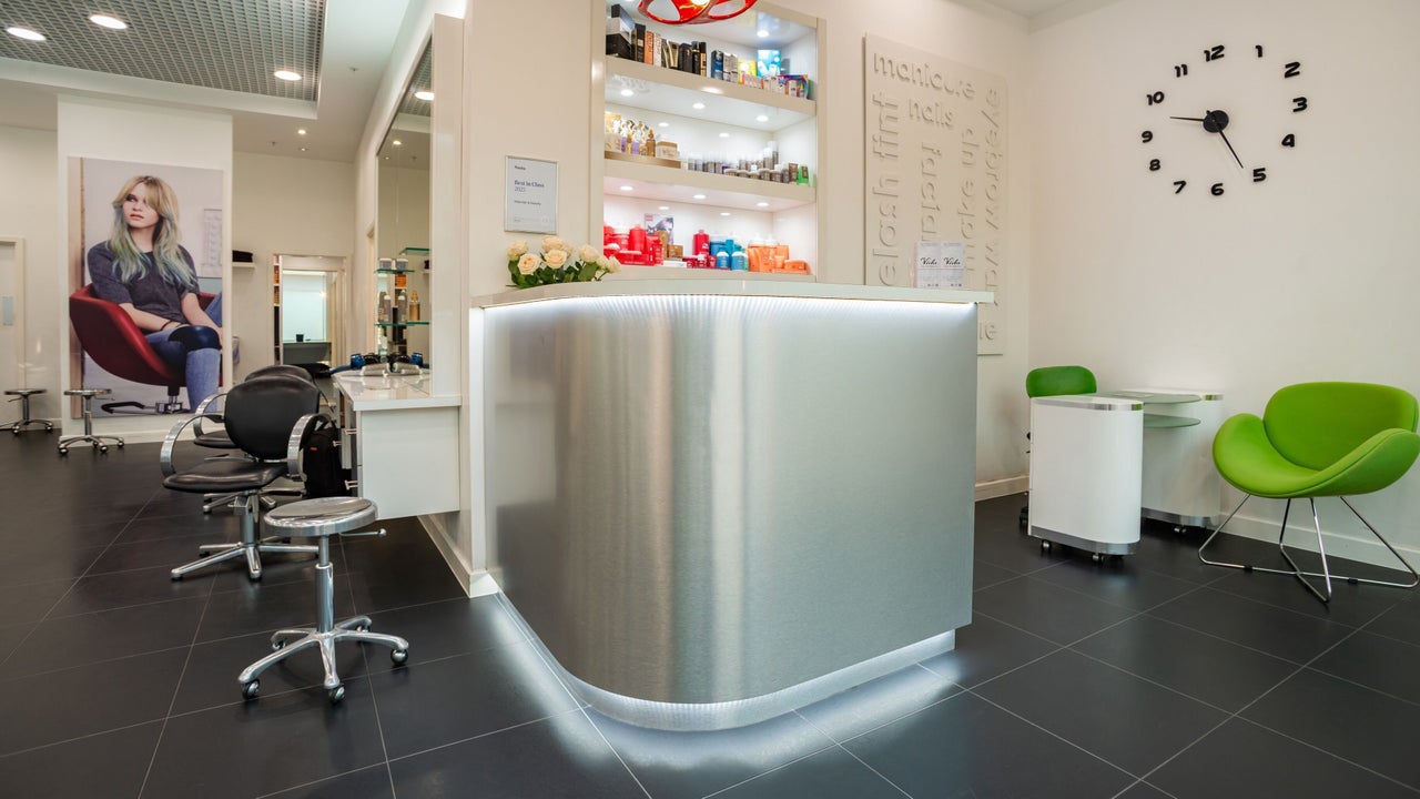 b8e2fee4-4a0d-40c4-b85f-0e6e9433c842-vidahairbeautyilford-gb-england-ilford-fresha-7668685