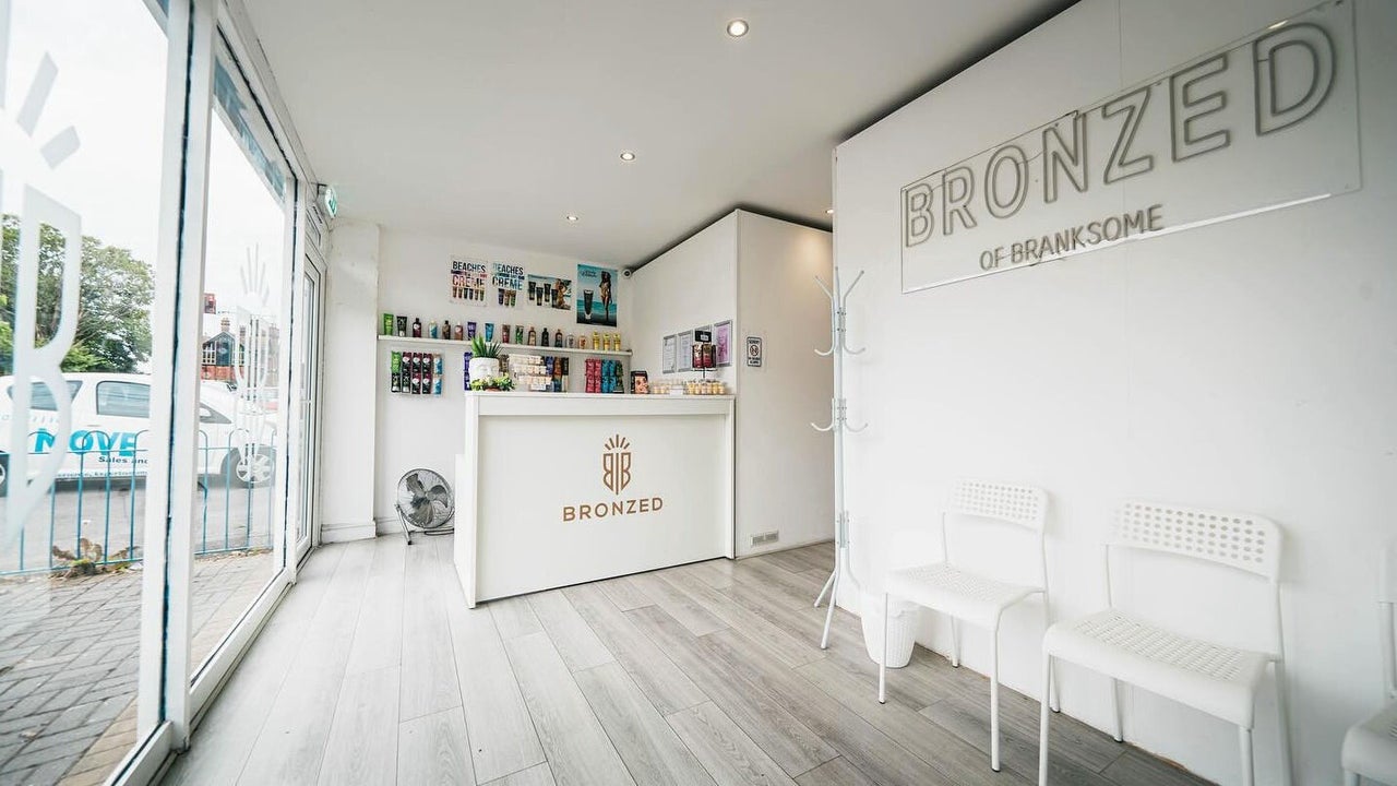 b9c59031-f65f-4e72-b64e-a9918499d19d-bronzedofbranksome-gb-england-poole-branksome-fresha-2173822