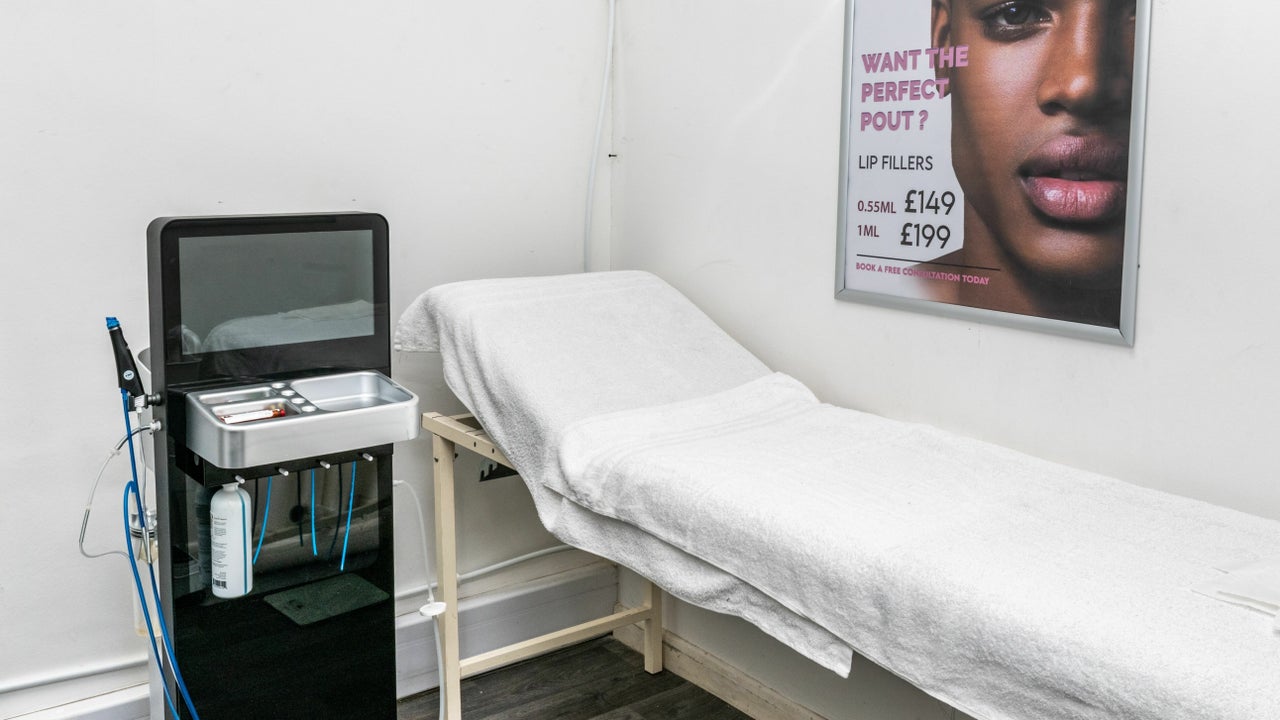 ba48469a-ab50-4ca5-b0af-6f075a53d86d-diamondskin-doctorledaestheticandlaserclinic-gb-england-wembley-fresha-3565207