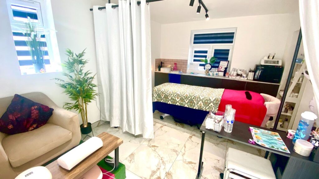 ba881828-fcfe-45e1-8996-4923242d045f-namasteswindonbeautyservicesbyreema-gb-england-swindon-fresha-6844006