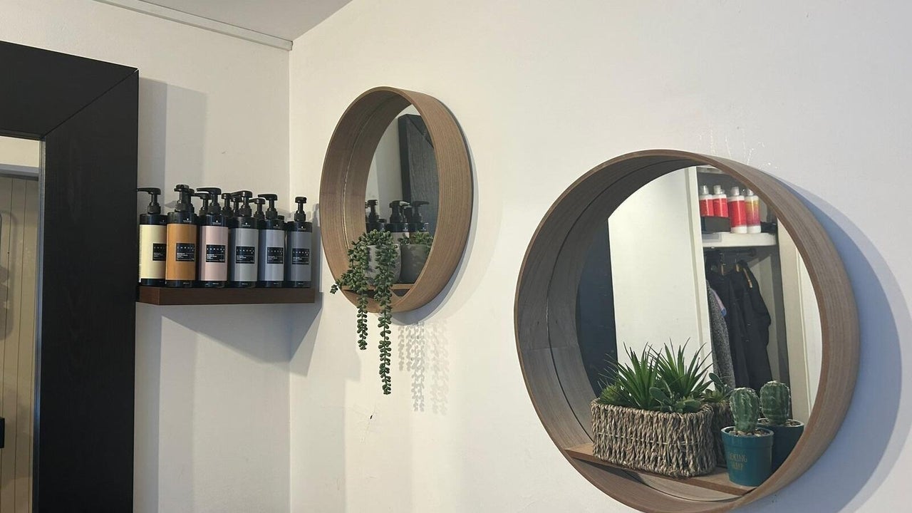 baa3d06f-5ef5-4ed9-8101-5940407a5917-sy1hair-gb-england-shrewsbury-fresha-8770890