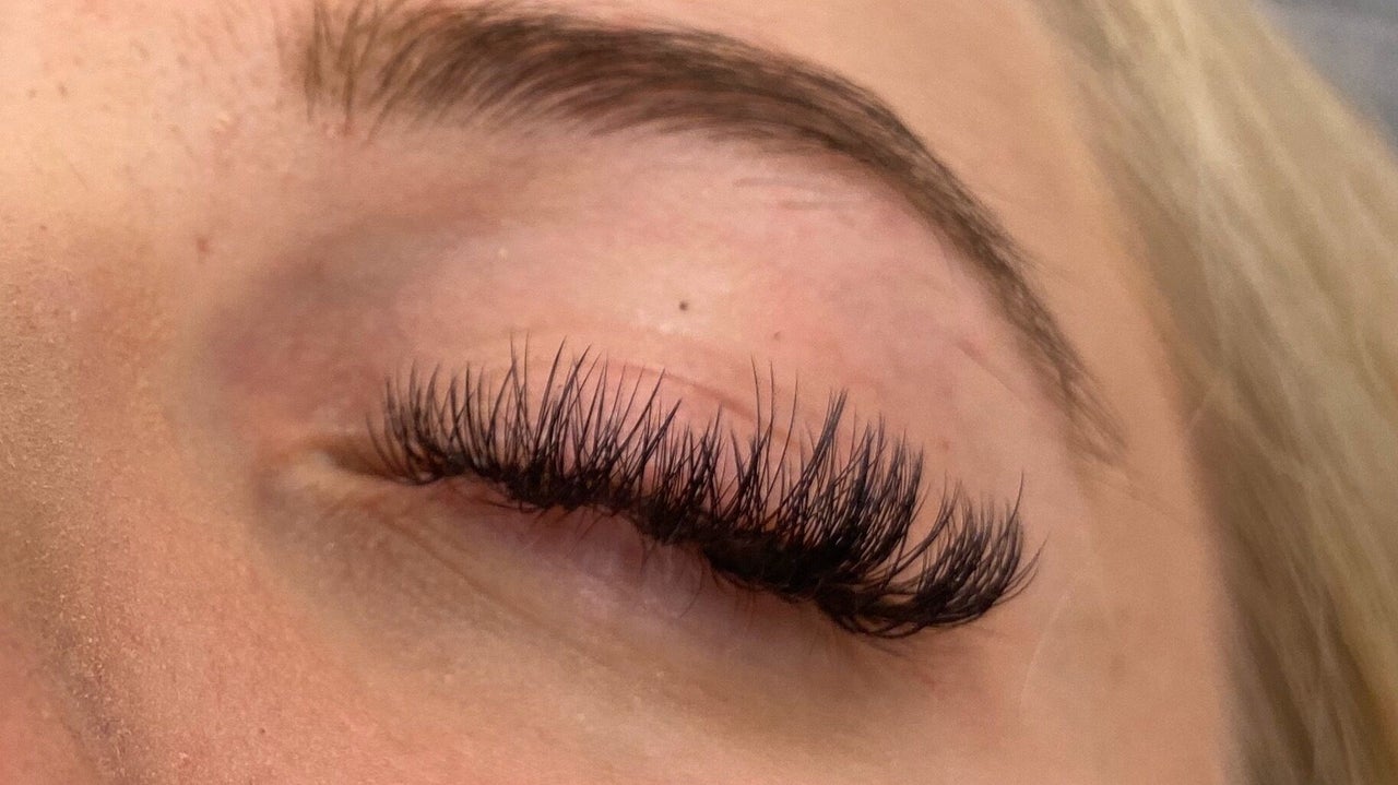 bb7d2a3d-e264-4f1b-94fc-55fff7876173-8605683