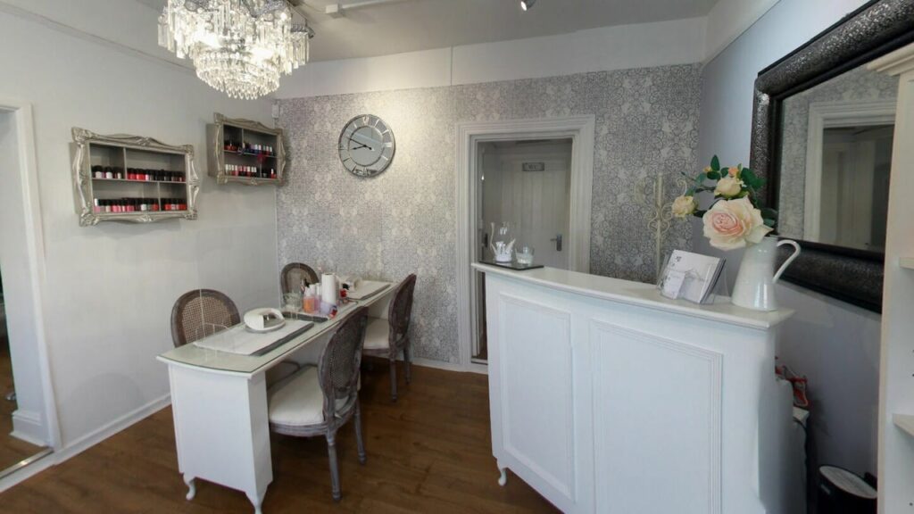 bc52fe15-06d7-4e3a-813a-9f3f360aa3ec-thecottageretreat-gb-england-southport-churchtown-fresha-6651106