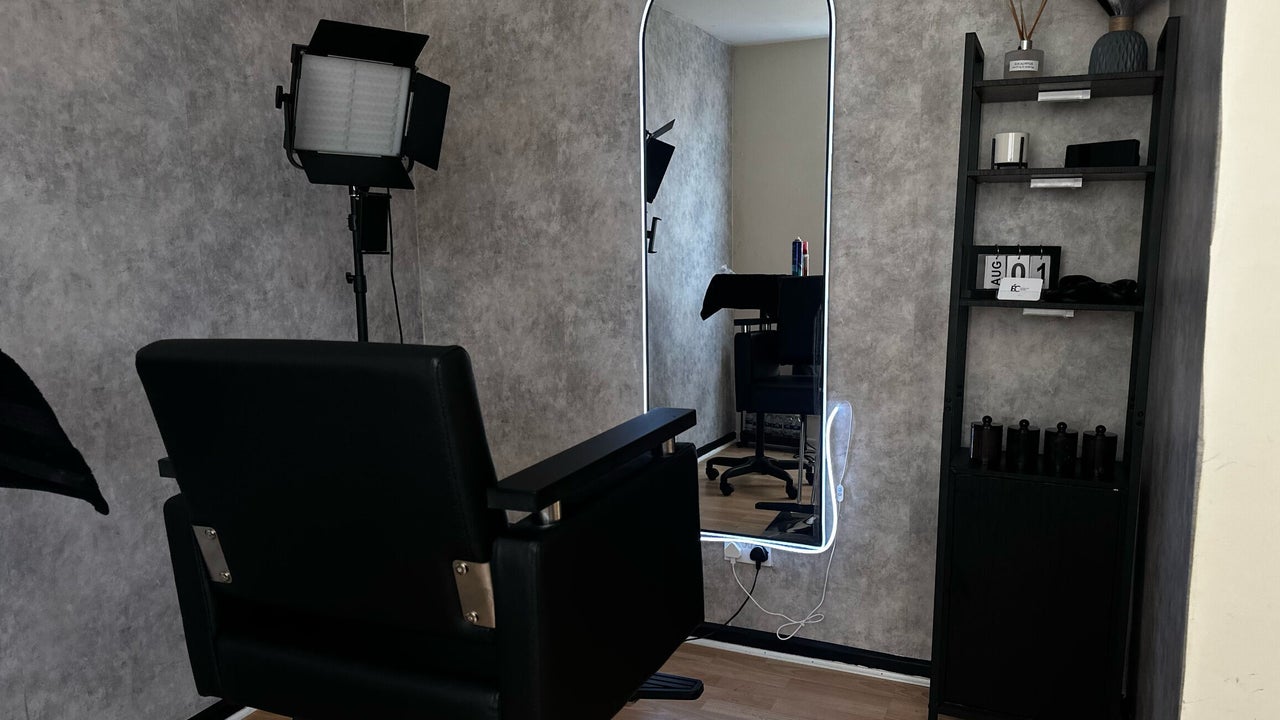 bcbee0be-fc47-4891-bc7f-3bd73009372f-twoceescuts-gb-england-stoke-on-trent-hanley-fresha-6296060