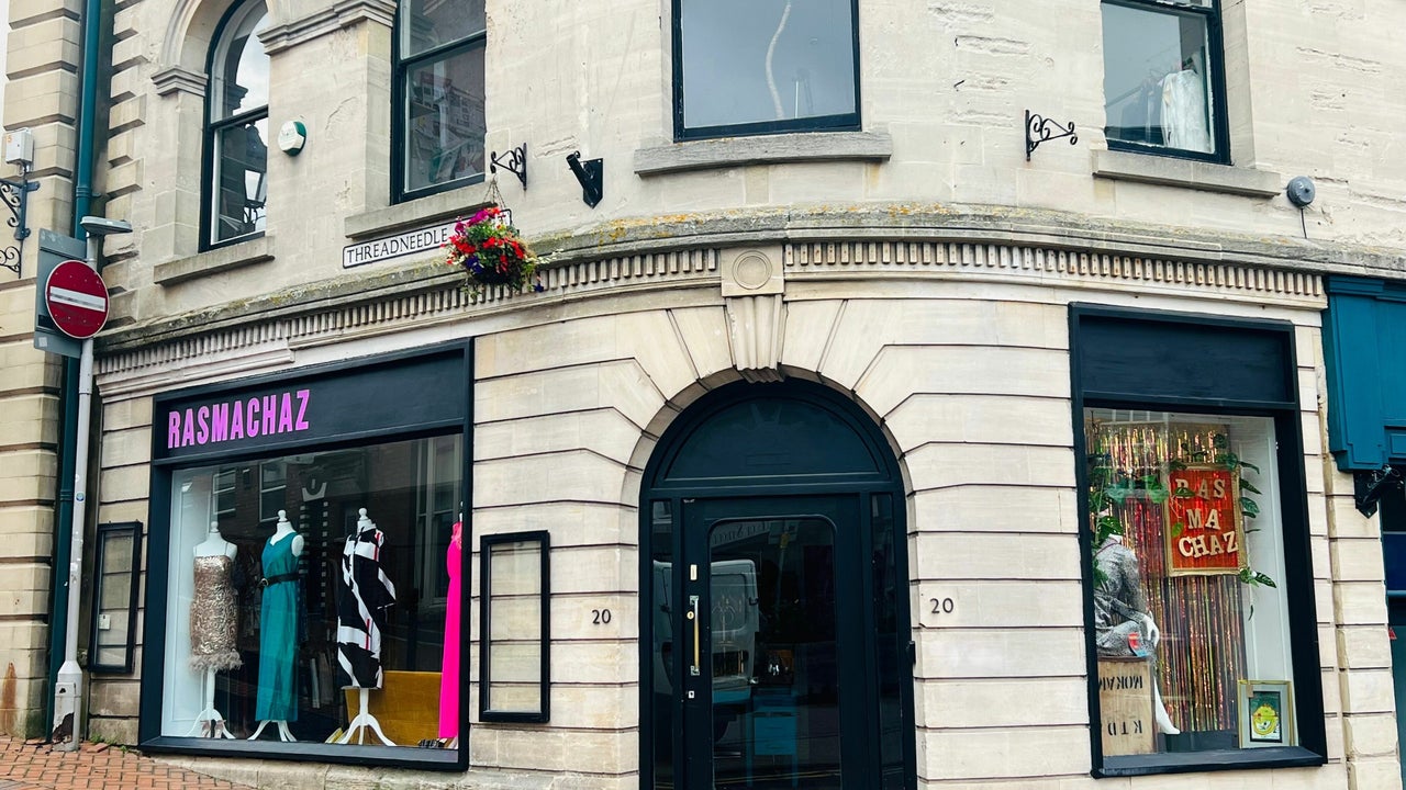 bd4eaf62-b4eb-41bb-9fad-176517329c3a-curlcentral-gb-england-stroud-fresha-7632017