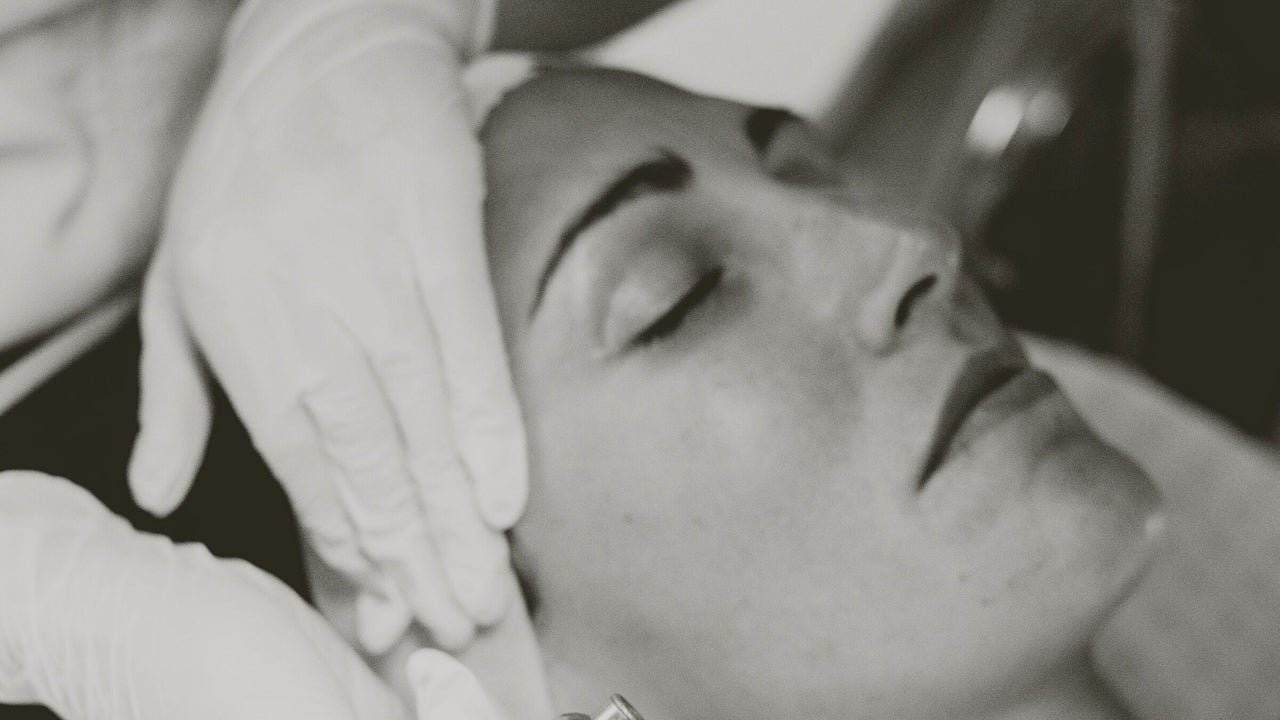 bd7671ac-a848-43e4-9617-73767cdae22d-alisonmillerskincareaesthetics-gb-england-totnes-fresha-1323455