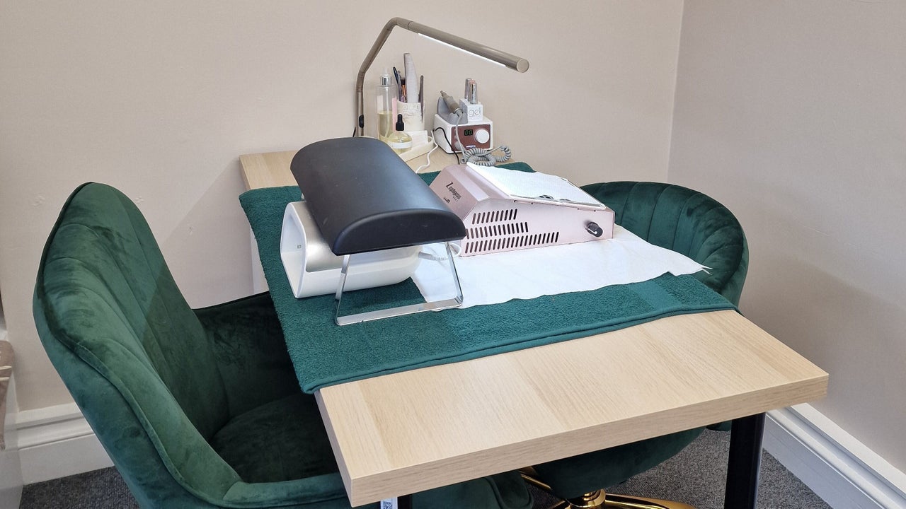 bd94bb99-2649-4c71-a361-a86c0194038b-dolleduphalesworth-gb-england-halesworth-fresha-9644085