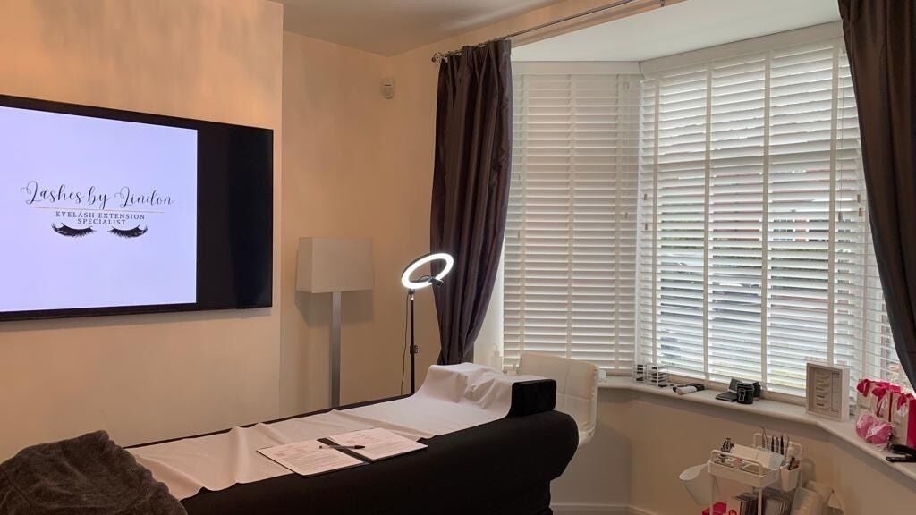 bdd850db-2a34-4252-a6bf-f75d005a37ff-lashesbylindon-gb-england-ashton-under-lyne-fresha-2685354