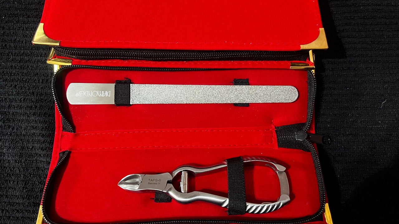 be0ef9be-4e3d-44f4-b02d-c06a02e3a21c-happyfeetageukreadingbirchesrg61fr-gb-england-woodley-fresha-3082938