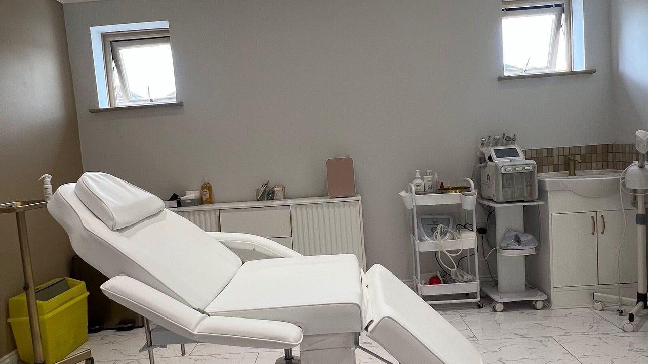 bf7810f0-8673-4019-86b7-ea507f8e1ead-mediface-newemersonparkhornchurch-gb-england-hornchurch-fresha-4389902