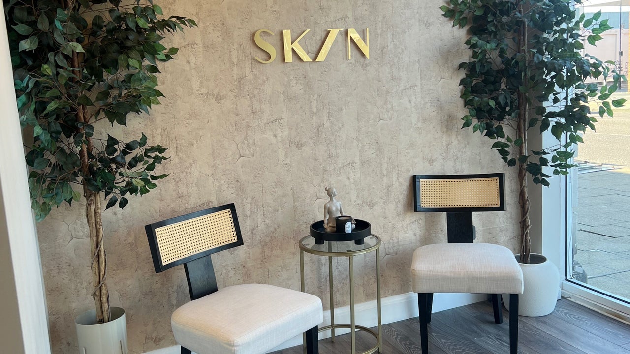 bfe2a330-5b5a-43fc-b70e-e343394e6e4f-refreshskintherapy-gb-england-southampton-shirley-fresha-2981106