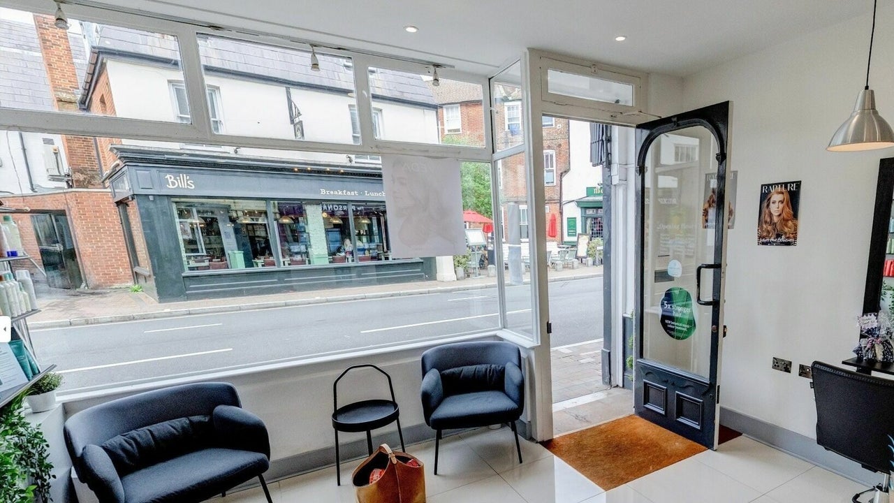 c0eea886-44e6-4137-a4a4-90c27ff9600b-fatimahairboutique-gb-england-epsom-fresha-5879091