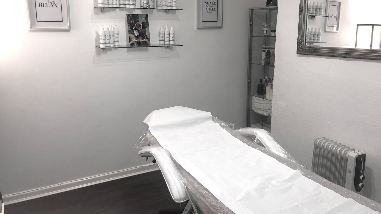 c236c1c7-6e78-4f54-9786-675b008168f7-enhancedbeautyandwell-being-gb-england-swindon-fresha-4528700