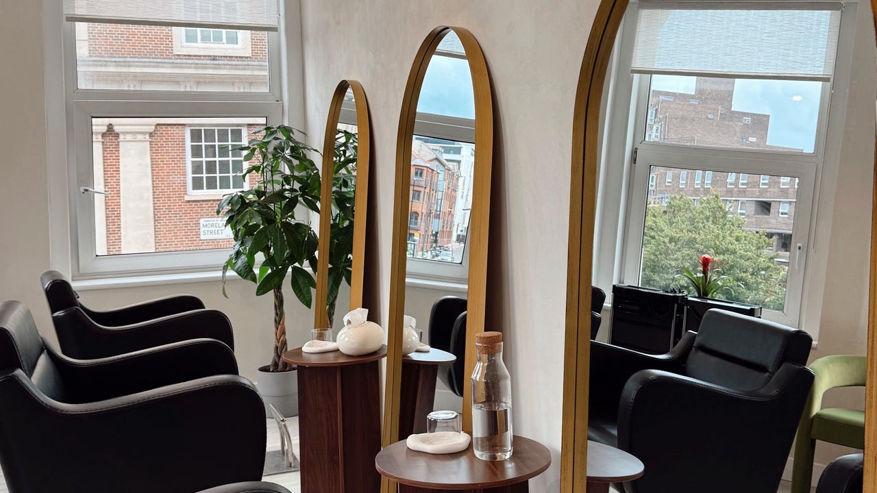 c2c2b2c9-811d-4110-b920-5da086cfd744-megyshairstudio-gb-england-london-angel-fresha-7730328