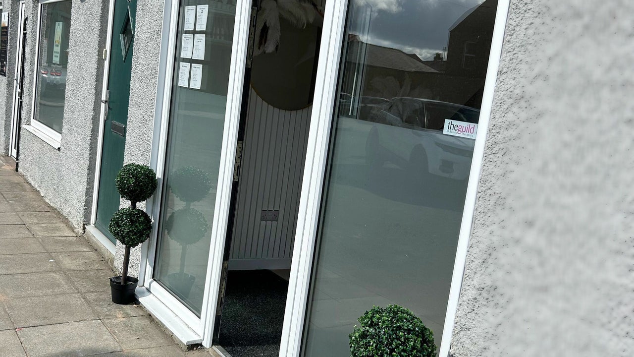 c34d1f8a-849c-4363-89eb-cb8fbcd3d4f7-luxurylounge-gb-england-sherburnvillage-durham-fresha-6447098