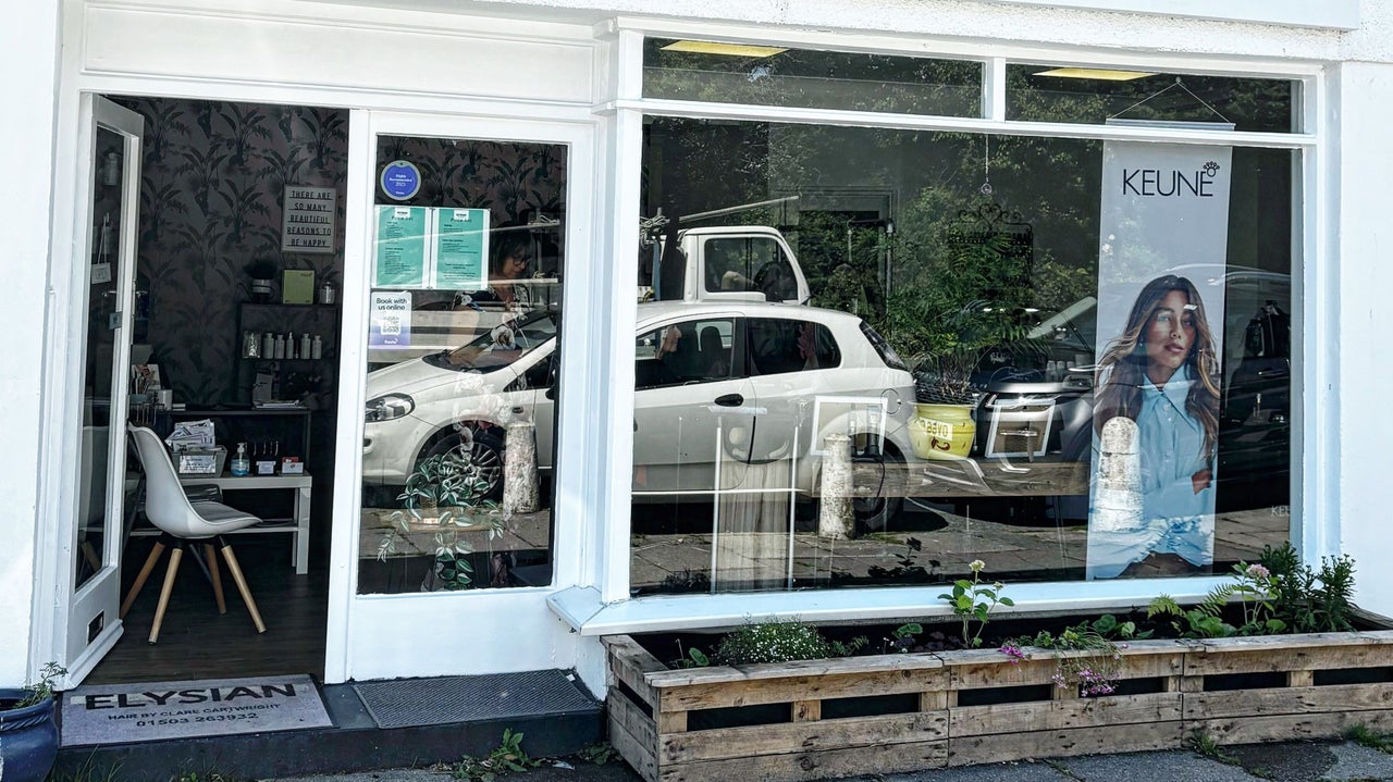 c3ed5f32-faa4-4e9a-a368-d630c064313d-elysianhair-looecornwall-gb-england-looe-fresha-1689678