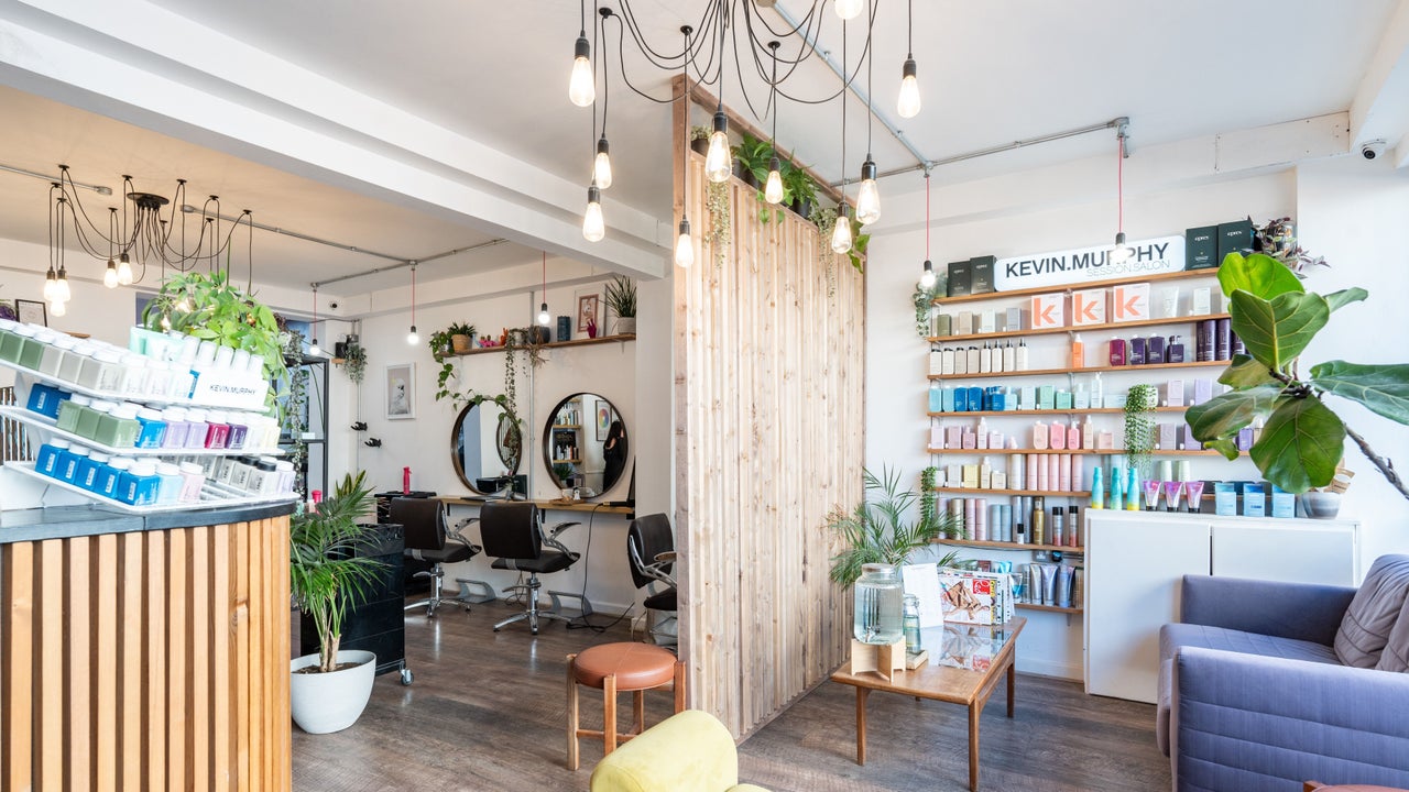 c4110036-5bd1-422f-afb0-5310f16401e5-hileyhairclub-gb-england-cheltenham-fresha-4062338