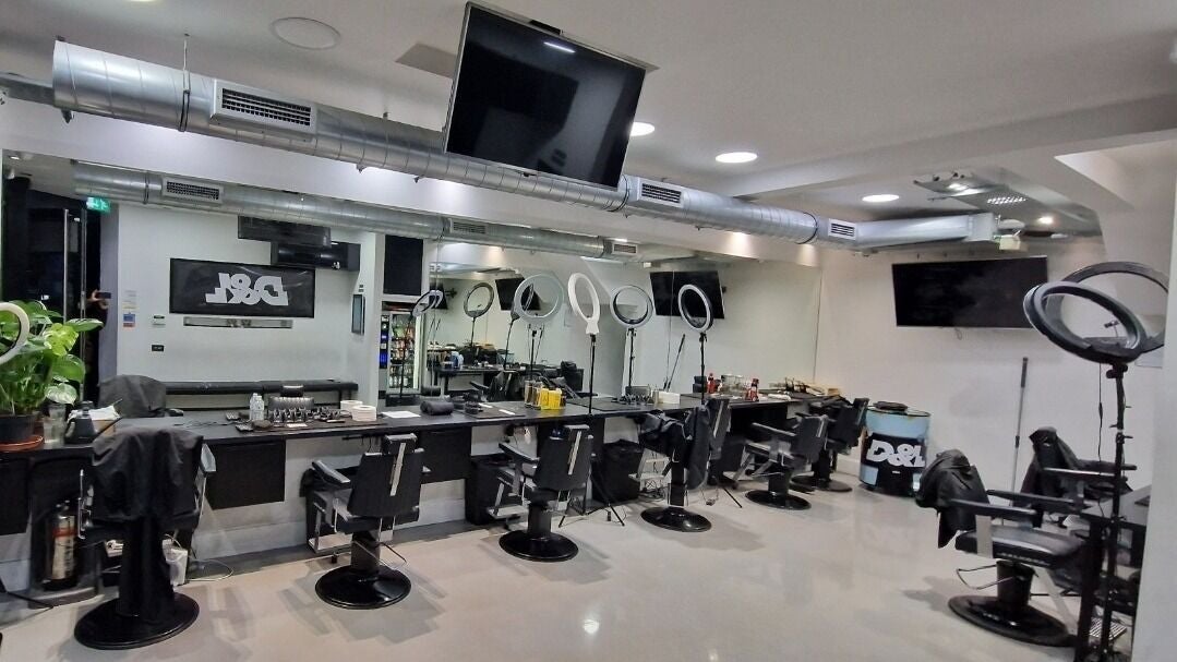 c4591cfa-7de7-4615-b2be-92dfd6f2f77a-damonthebarber-gb-england-london-fresha-3103553