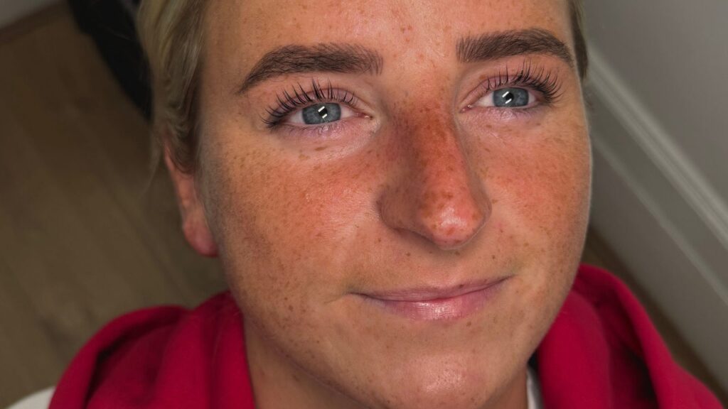 c46160b9-e2d7-4ef0-82d0-62e7617aff6c-lashedbylexi-gb-scotland-greenock-fresha-8712394