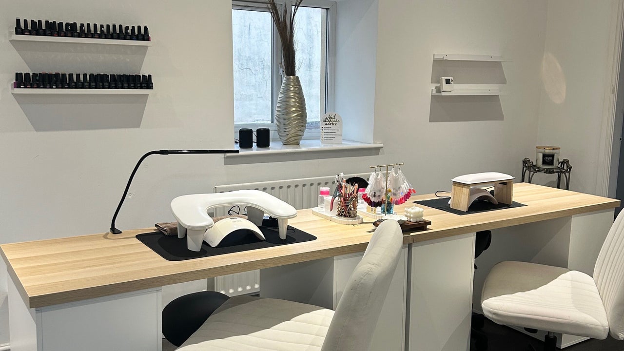 c4bbd4d9-c6dc-4dc5-8617-0612cdfca0d1-lauraannebeauty-im-douglas-douglas-fresha-8814179