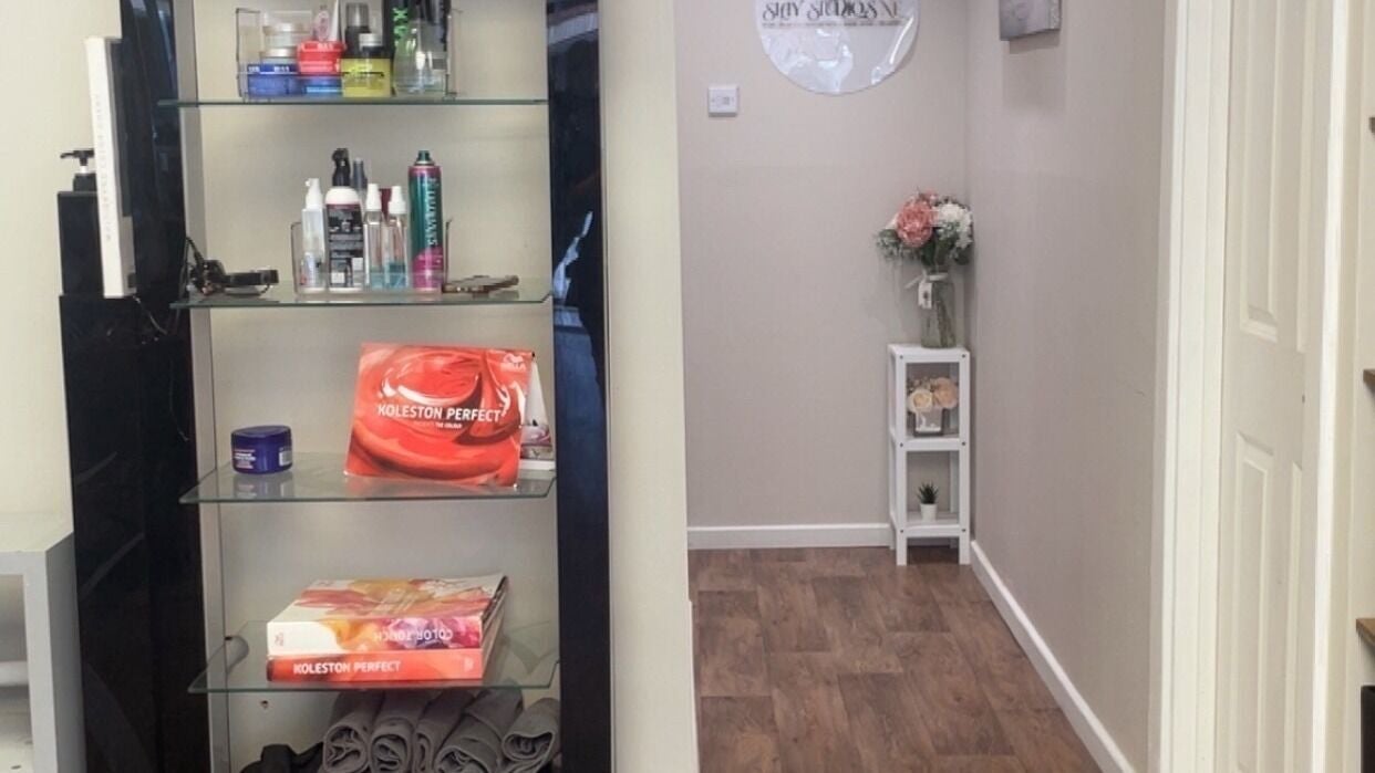 c4d73e96-b170-40e0-8948-1171e8baa4db-slaystudiosne-gb-england-northshields-fresha-5979183