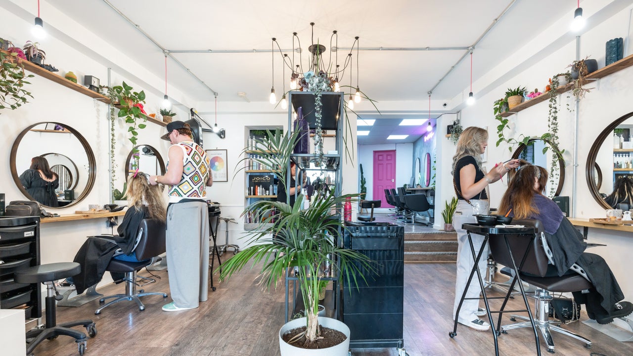 c5517dbb-a801-4bb1-9dd3-b2ddb09fc055-hileyhairclub-gb-england-cheltenham-fresha-2259205