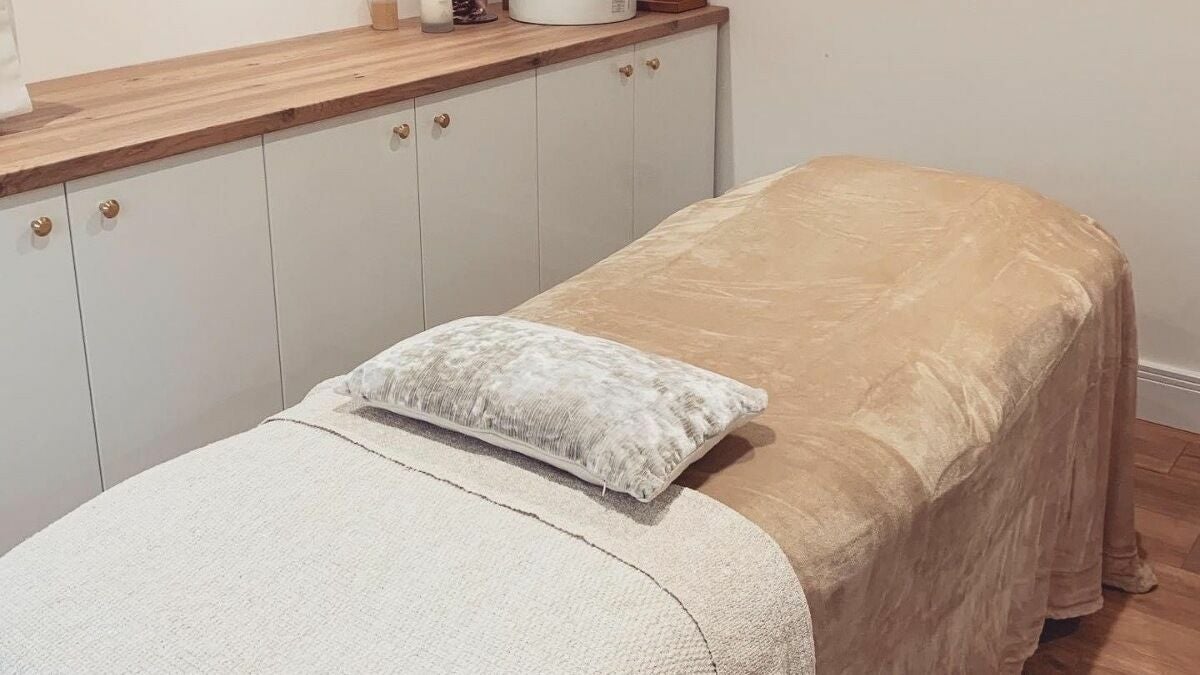 c67eb2d3-4d87-47c2-8741-cb4ba70867dd-vanillahealthbeauty-je-stsaviour-jersey-fresha-4583403