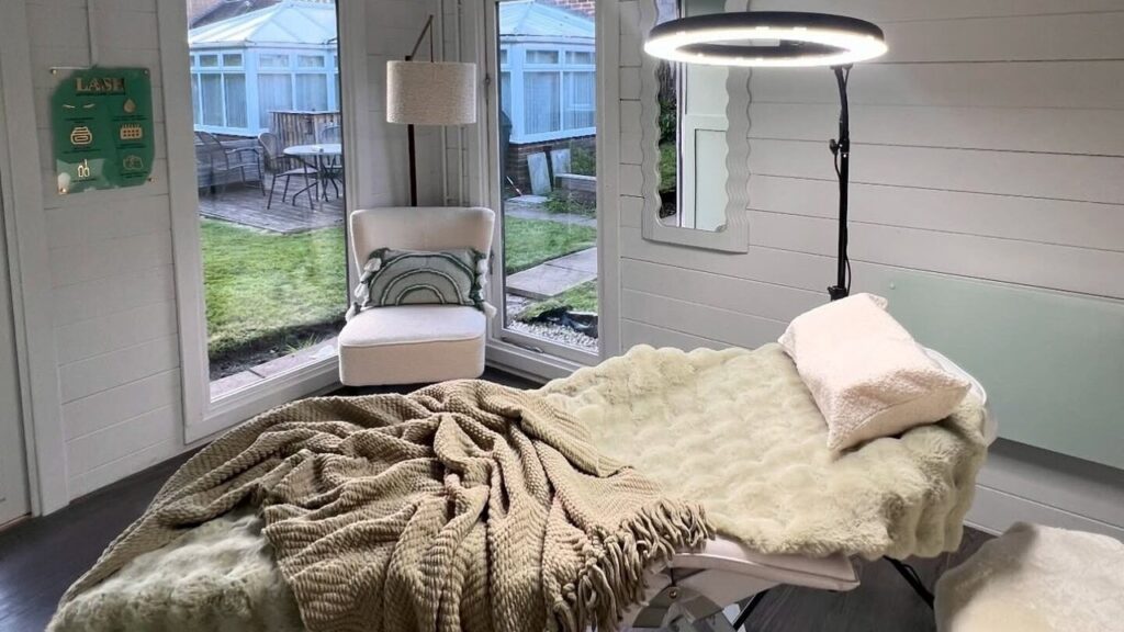 c7302fec-32a4-4c75-9d0b-0daddb12764c-marciraebeauty-gb-england-derby-fresha-5397224