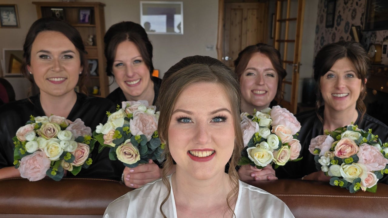 c780fdba-7765-4669-abee-c8513ab59222-babsclubmakeupbeautystudioest2008-gb-scotland-lerwick-2harbourstreet-fresha-8314561