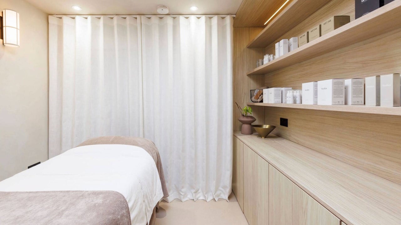 c7ec47db-2cfc-4395-b26d-c1bfbb26d73b-rayaclinic-skinpmuaesthetics-gb-england-havant-fresha-9107670