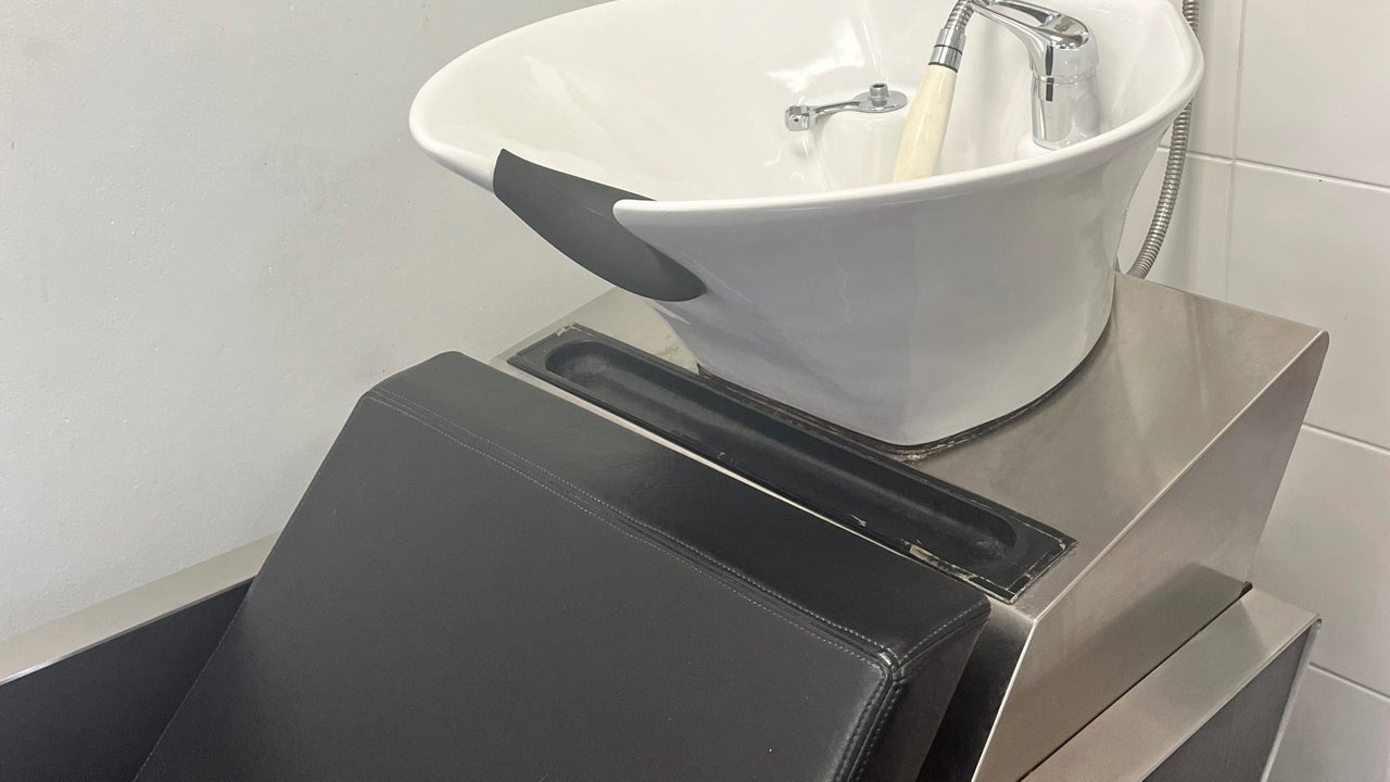 c7fb48e7-c6bd-4e1a-b372-24b87e9766c5-thesalonhisandhersbroughtonastley-gb-england-broughtonastley-leicestershire-fresha-7070425