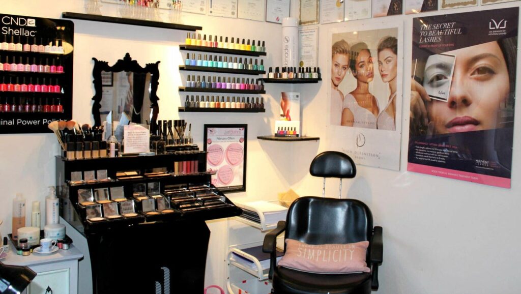 c8b3608c-b797-4a50-bf1f-973d0fafcd51-9240769