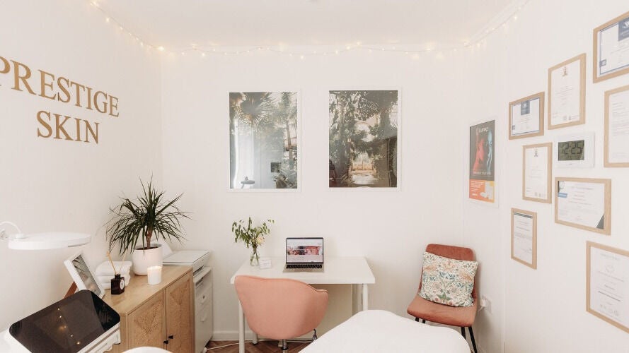 c8eeb4d0-861c-4c64-bbba-bbf8f2b5a447-prestigeskin-gb-england-drydrayton-scotlandroad-fresha-9805549