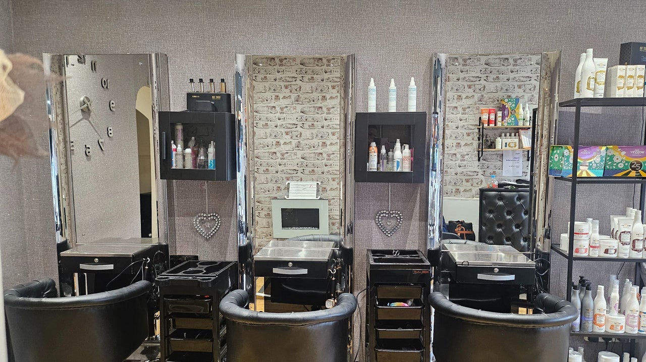 c917654c-4645-4d1c-8e87-e7245a6e1837-headinouthairbeauty-gb-england-preston-fresha-2888825